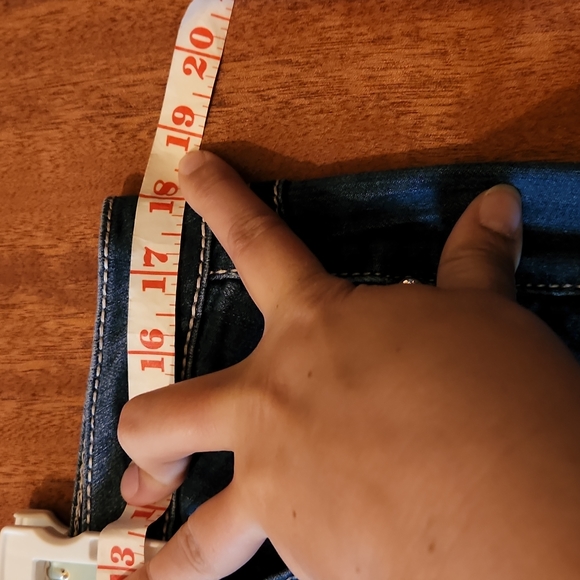 EARL JEANS - Picture 11 of 12